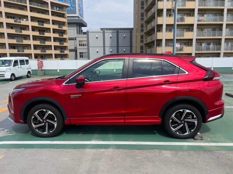 エクリプスクロス PHEV 2.4 P 4WD★R5税金完納★極良極美★最上級グレード★プラグインハイブリッド★充電コード付き★360°カメラ★ブラインドスポットモニター★衝突軽減ブレーキ★後方車両検知警告システム★業界最安画像3