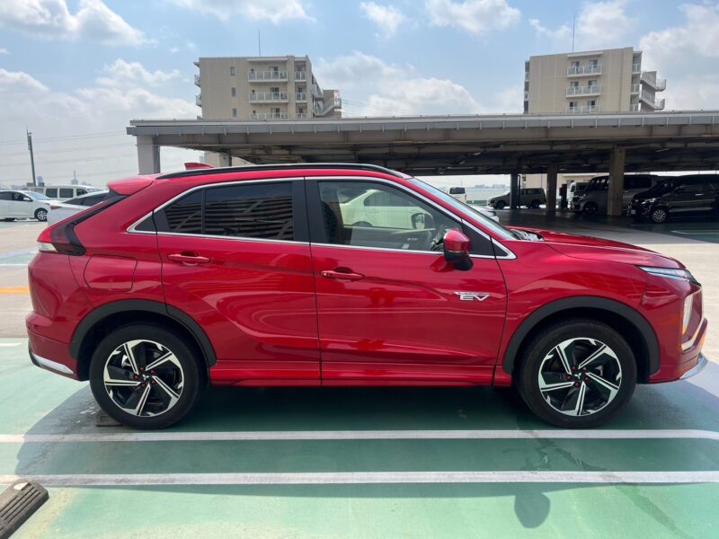 エクリプスクロス PHEV 2.4 P 4WD★R5税金完納★極良極美★最上級グレード★プラグインハイブリッド★充電コード付き★360°カメラ★ブラインドスポットモニター★衝突軽減ブレーキ★後方車両検知警告システム★業界最安画像4