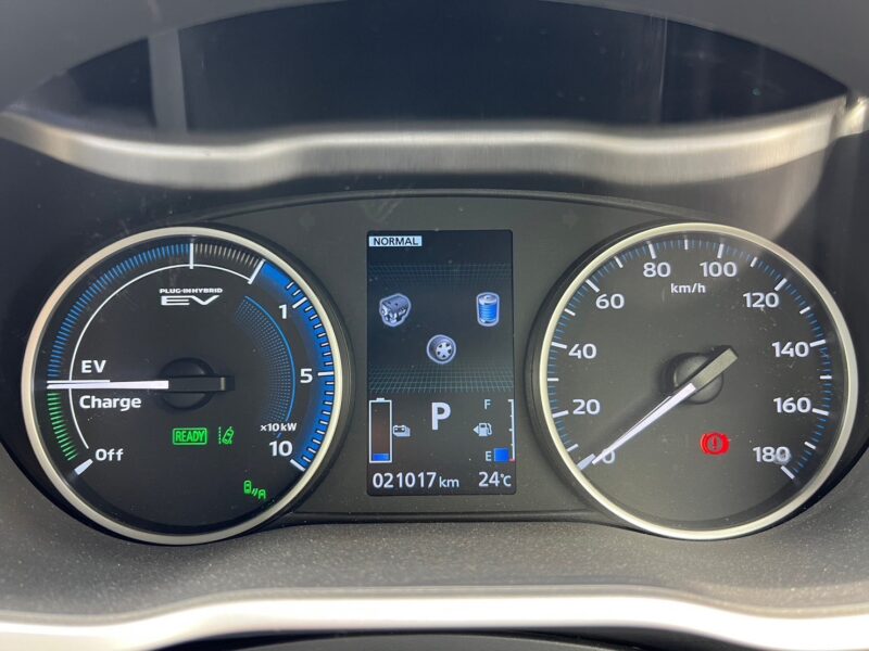 エクリプスクロス PHEV 2.4 P 4WD★R5税金完納★極良極美★最上級グレード★プラグインハイブリッド★充電コード付き★360°カメラ★ブラインドスポットモニター★衝突軽減ブレーキ★後方車両検知警告システム★業界最安画像19