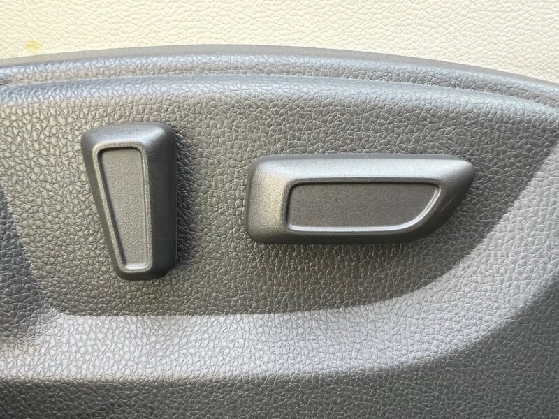 エクリプスクロス PHEV 2.4 P 4WD★R5税金完納★極良極美★最上級グレード★プラグインハイブリッド★充電コード付き★360°カメラ★ブラインドスポットモニター★衝突軽減ブレーキ★後方車両検知警告システム★業界最安画像22