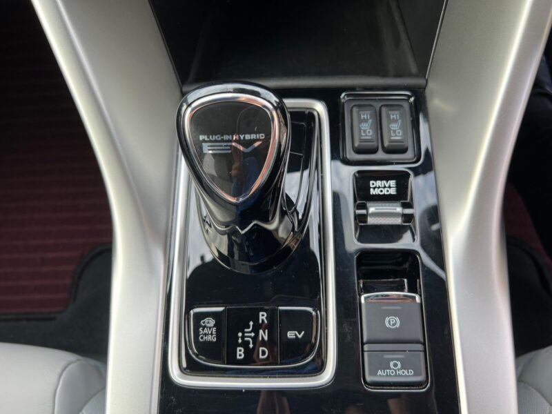 エクリプスクロス PHEV 2.4 P 4WD★R5税金完納★極良極美★最上級グレード★プラグインハイブリッド★充電コード付き★360°カメラ★ブラインドスポットモニター★衝突軽減ブレーキ★後方車両検知警告システム★業界最安画像23