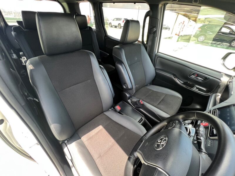 ノア1.8 ハイブリッド SI W×B Ⅱ★R5税金完納★極良極美★ワンオーナー★車検ロング★後席モニター★衝突軽減ブレーキ★走行中TV視聴★パーキングセンサー★業界最安画像11