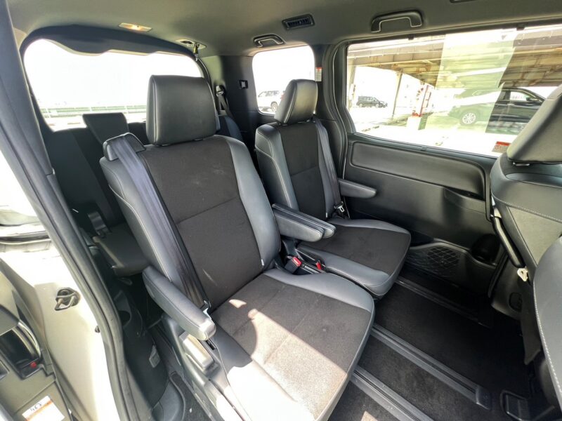 ノア1.8 ハイブリッド SI W×B Ⅱ★R5税金完納★極良極美★ワンオーナー★車検ロング★後席モニター★衝突軽減ブレーキ★走行中TV視聴★パーキングセンサー★業界最安画像12