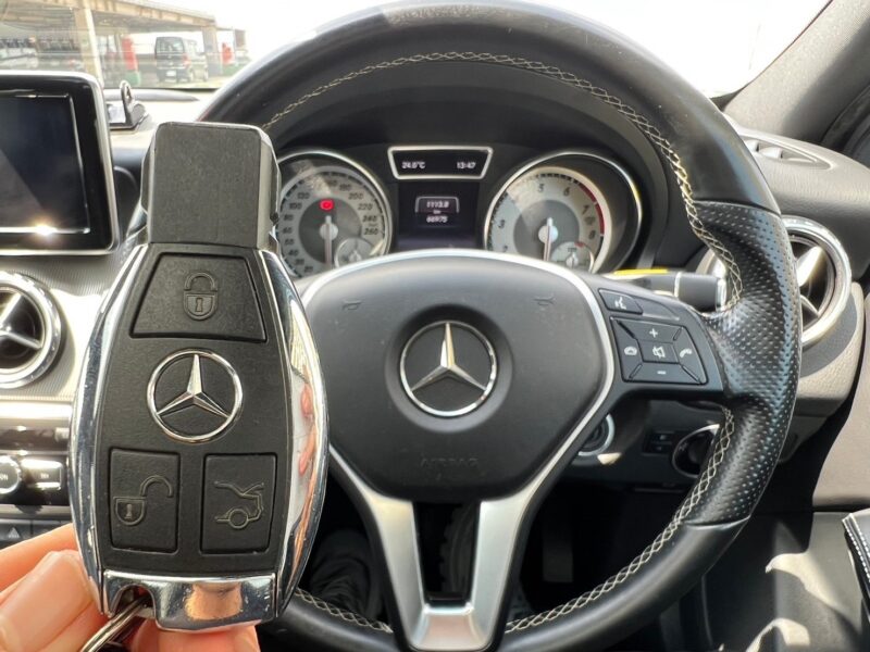 GLA180 オフロード★R5税金完納★極良極美★大人気★サンルーフ★ドラレコ★衝突軽減ブレーキ★クルーズコントロール★業界最安画像22