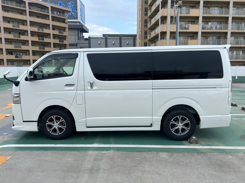 ハイエースバン 2.8 スーパーGL ダークプライムⅡ ロングボディーディーゼルターボ モデリスタエアロ★新車同様★走行0.1万k★R5税金完納★モデリスタ★ミラーモニター★ドラレコ★360°カメラ★ディーゼル★運転支援★走行中TV視聴★業界最安画像3