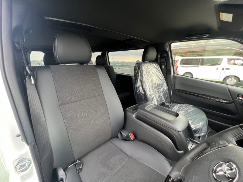 ハイエースバン 2.8 スーパーGL ダークプライムⅡ ロングボディーディーゼルターボ モデリスタエアロ★新車同様★走行0.1万k★R5税金完納★モデリスタ★ミラーモニター★ドラレコ★360°カメラ★ディーゼル★運転支援★走行中TV視聴★業界最安画像11