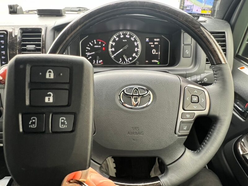 ハイエースバン 2.8 スーパーGL ダークプライムⅡ ロングボディーディーゼルターボ モデリスタエアロ★新車同様★走行0.1万k★R5税金完納★モデリスタ★ミラーモニター★ドラレコ★360°カメラ★ディーゼル★運転支援★走行中TV視聴★業界最安画像23