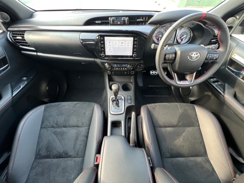 ハイラックス2.4 Z GRスポーツ ディーゼルターボ4WD★R5税金完納★新車同様★走行0.2万k★360°カメラ★運転支援システム★ハーフレザー★業界最安画像11