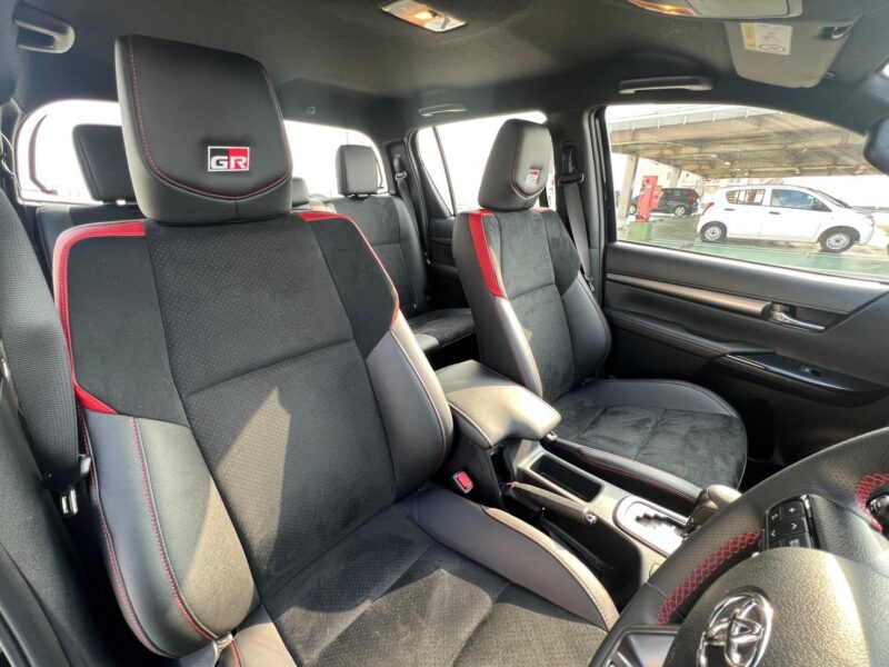 ハイラックス2.4 Z GRスポーツ ディーゼルターボ4WD★R5税金完納★新車同様★走行0.2万k★360°カメラ★運転支援システム★ハーフレザー★業界最安画像12