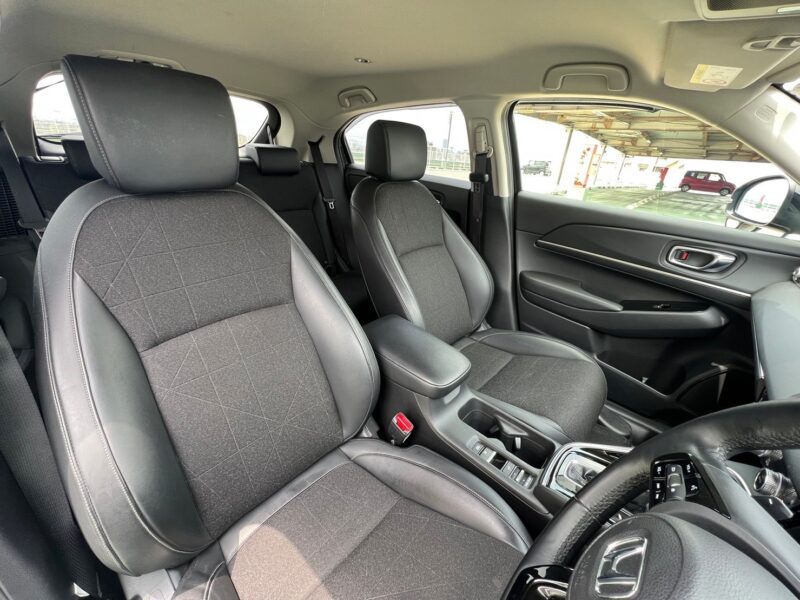 ヴェゼル1.5 e:HEV Z 無限エアロ★R4税金完納★極良極美★無限エアロ★無限ルーフスポイラー★運転支援システム★業界最安画像11