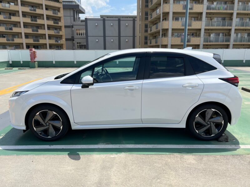 ノートオーラ1.2G レザーエディション★R5税金完納★新車同様★走行0.2万k★大型ディスプレイ★BOSEサウンドシステム★360°カメラ★ドラレコ★運転支援システム★ミラーモニター★業界最安画像3