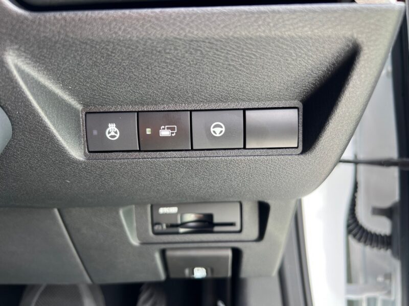 ノートオーラ1.2G レザーエディション★R5税金完納★新車同様★走行0.2万k★大型ディスプレイ★BOSEサウンドシステム★360°カメラ★ドラレコ★運転支援システム★ミラーモニター★業界最安画像18