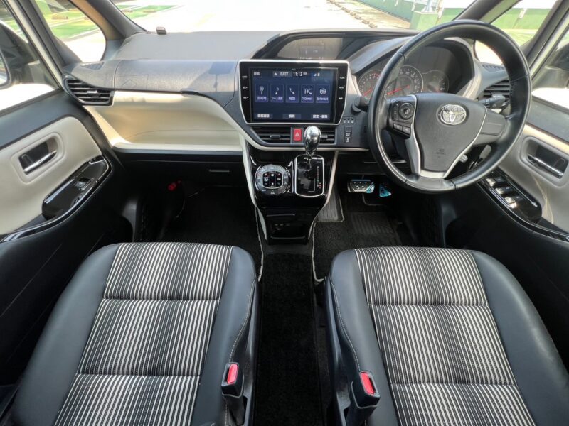 ノア 2.0 Si WxB Ⅱモデリスタ★R5税金完納★モデリスタエアロ★ドラレコ★走行中TV視聴★後席モニター★車線変更センサー★衝突軽減ブレーキ★運転支援システム★業界最安画像10