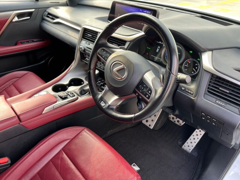 レクサスRX450h Fスポーツ TOM’Sエアロ★R5税金完納★車検ロング★パノラマルーフ★TOM’Sエアロ★赤革★マークレビンソンサウンドシステム★360°カメラ★オプション充実★極良極美★業界最安画像8