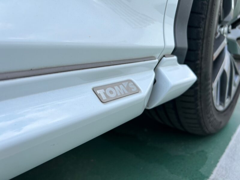 レクサスRX450h Fスポーツ TOM’Sエアロ★R5税金完納★車検ロング★パノラマルーフ★TOM’Sエアロ★赤革★マークレビンソンサウンドシステム★360°カメラ★オプション充実★極良極美★業界最安画像25