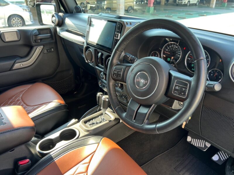 ラングラーアンリミテッド サハラ4WD★R5税金完納★極良極美★リフトアップ★アルパインナビ★社外ホイル★車検ロング★ドラレコ★業界最安★激安画像8