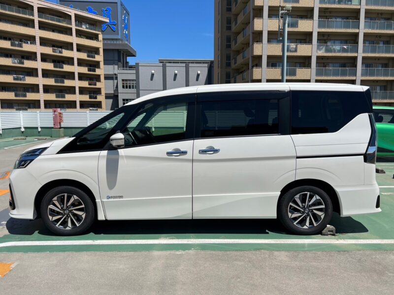 セレナ1.2 e-Power ハイウェイスターV★R5税金完納★極良極美★超低燃費★アルパイン後席モニター★360°カメラ★ドラレコ★運転支援システム★走行中TV視聴★業界最安画像3