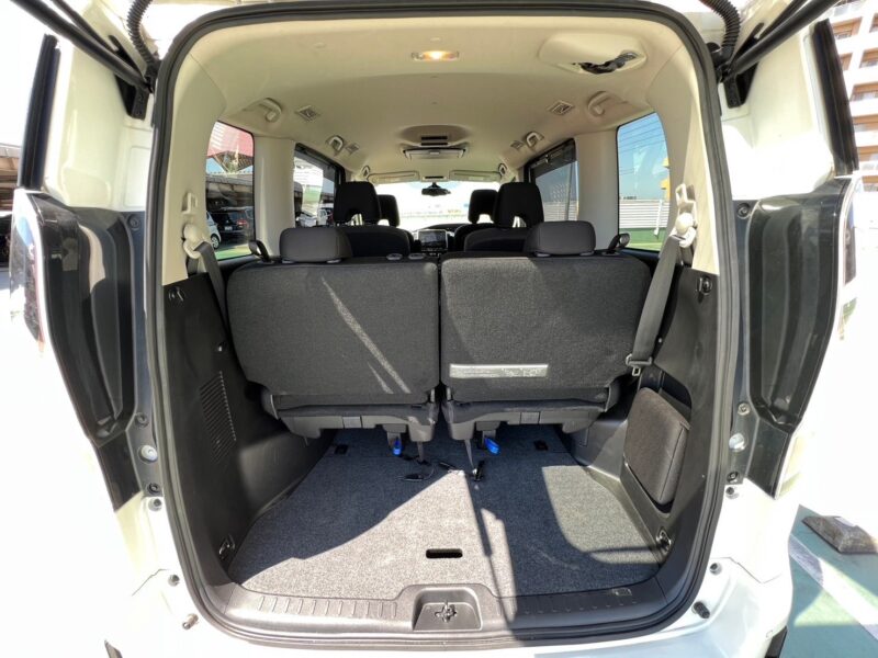 セレナ1.2 e-Power ハイウェイスターV★R5税金完納★極良極美★超低燃費★アルパイン後席モニター★360°カメラ★ドラレコ★運転支援システム★走行中TV視聴★業界最安画像14