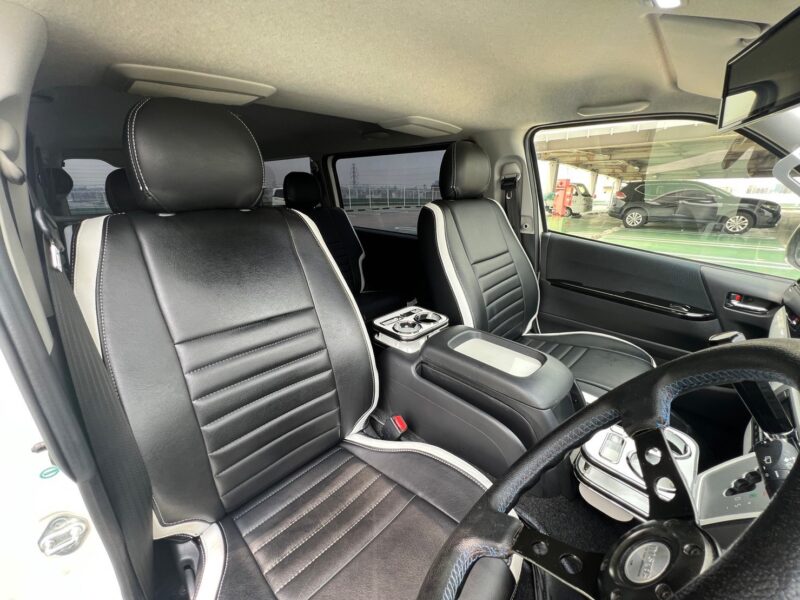 ハイエース2.0 スーパーGL ロング★R5税金完納★車検ロング★カスタム総額150万円以上★KB18アルミ★ジュエルヘッドランプ★ユーロボンネット★ルーフスポイラー★ローダウン★グリルガード★ベッドキッド★JBLスピーカー★ミラーモニター★その他カスタム多数★業界最安画像11