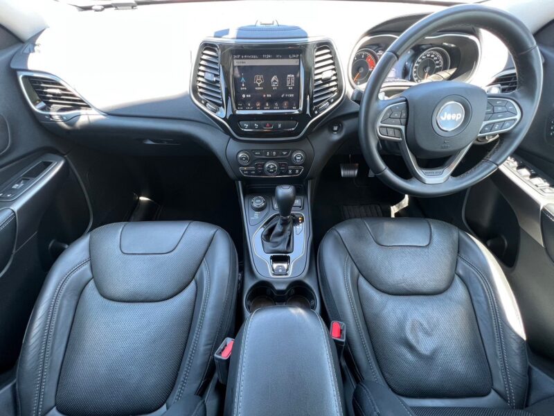 チェロキー リミテッド4WD★R5税金完納★極良極美★走行中TV視聴★車線変更センサー★衝突軽減ブレーキ★シートヒーター★業界最安★激安★車検ロング画像9