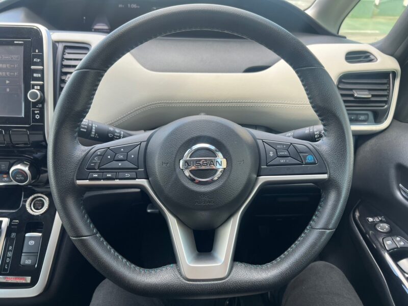 セレナ2.0 ライダー オーテック 30周年特別仕様車 プロパイロット エディション★R5税金完納★AUTECH★白レザー★極良極美★ドラレコ★後席モニター★運転支援システム★走行中TV視聴★業界最安★激安画像15