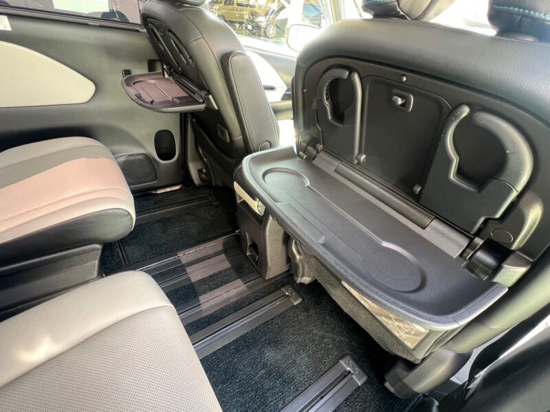 セレナ2.0 ライダー オーテック 30周年特別仕様車 プロパイロット エディション★R5税金完納★AUTECH★白レザー★極良極美★ドラレコ★後席モニター★運転支援システム★走行中TV視聴★業界最安★激安画像23