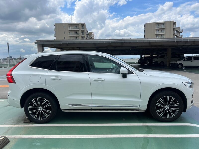ボルボ XC60 B5 AWD インスクリプション 4WD ラグジュアリーPKG エアサスモデル★R5税金完納★激良激美★オプション超高額★パノラマルーフ★エアサス★プレミアムサウンドシステム★360°カメラ★ドラレコ★運転支援システム★ワンオーナー★業界最安画像3