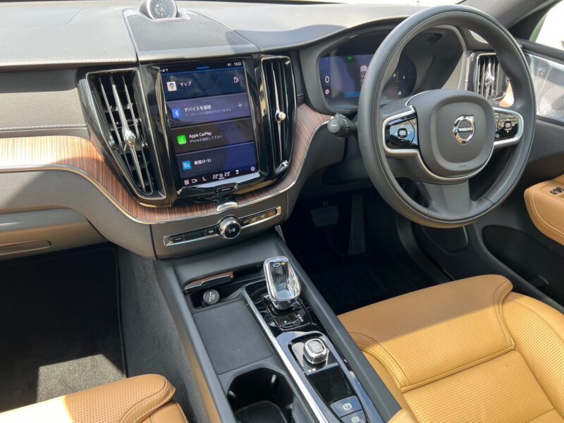 ボルボ XC60 B5 AWD インスクリプション 4WD ラグジュアリーPKG エアサスモデル★R5税金完納★激良激美★オプション超高額★パノラマルーフ★エアサス★プレミアムサウンドシステム★360°カメラ★ドラレコ★運転支援システム★ワンオーナー★業界最安画像9