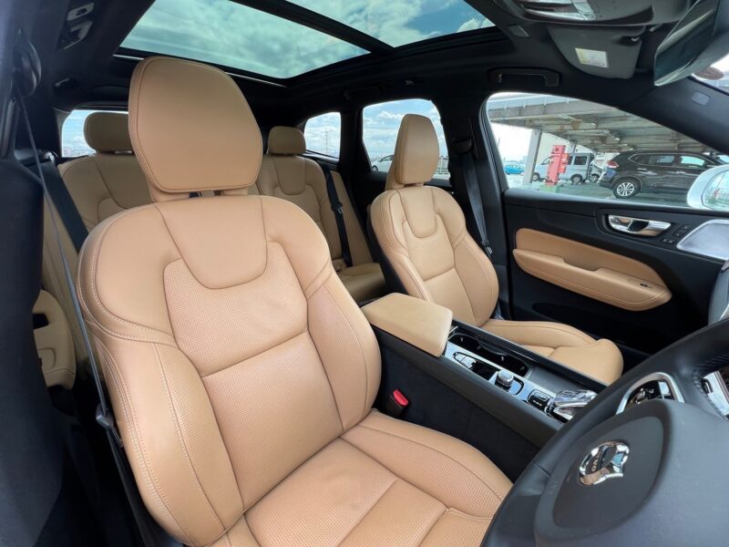 ボルボ XC60 B5 AWD インスクリプション 4WD ラグジュアリーPKG エアサスモデル★R5税金完納★激良激美★オプション超高額★パノラマルーフ★エアサス★プレミアムサウンドシステム★360°カメラ★ドラレコ★運転支援システム★ワンオーナー★業界最安画像11