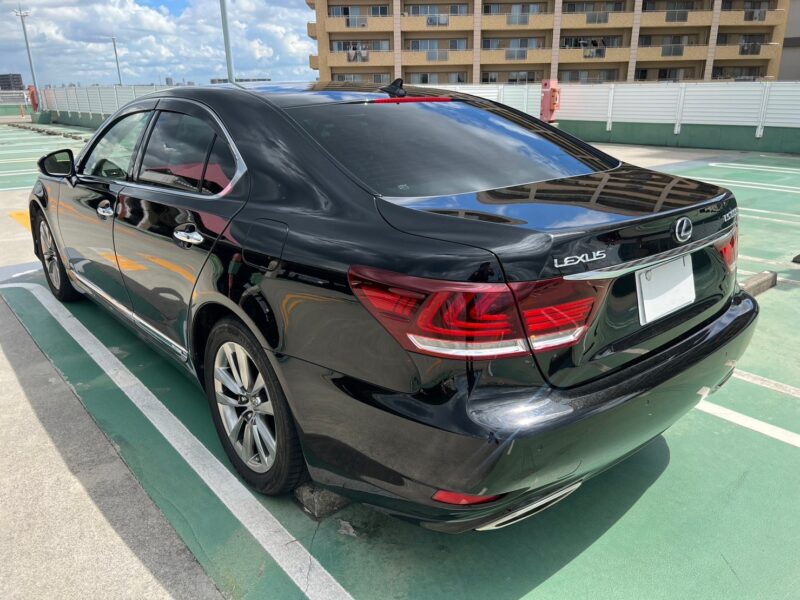 レクサスLS600h 4WD★R5税金完納★走行中TV視聴★極上車★大人気セダン★スタッドレス★装備充実★業界最安画像5