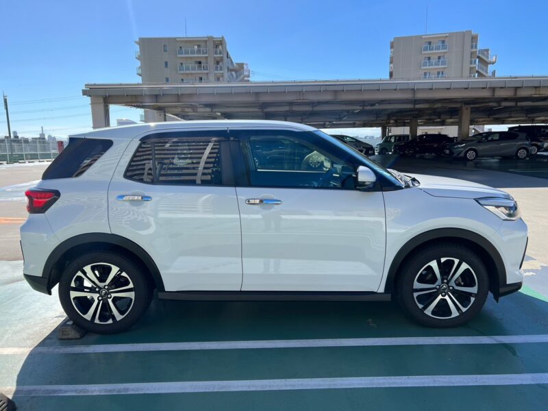 ロッキー 1.0 G ★R5税金完納★360°カメラ★車検ロング★走行中TV視聴★ドラレコ★衝突軽減ブレーキ★シートヒーター★9インチディスプレイ★業界最安★激安画像4