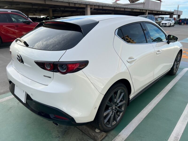 マツダ 3 ファストバック 2.0 20S Lパッケージ★R5税金完納★黒革シート★360°カメラ★シートヒーター★ヘッドアップディスプレイ★ドラレコ★運転支援システム★業界最安画像6