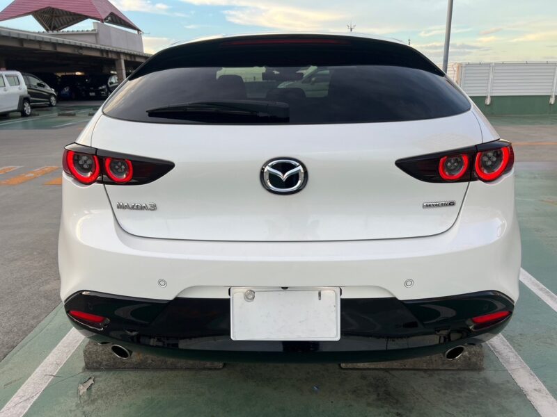 マツダ 3 ファストバック 2.0 20S Lパッケージ★R5税金完納★黒革シート★360°カメラ★シートヒーター★ヘッドアップディスプレイ★ドラレコ★運転支援システム★業界最安画像7