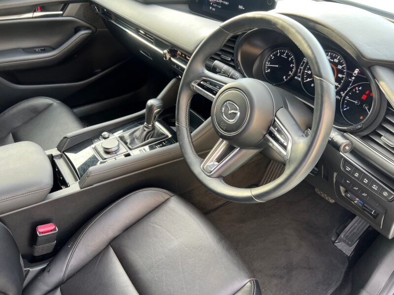 マツダ 3 ファストバック 2.0 20S Lパッケージ★R5税金完納★黒革シート★360°カメラ★シートヒーター★ヘッドアップディスプレイ★ドラレコ★運転支援システム★業界最安画像8