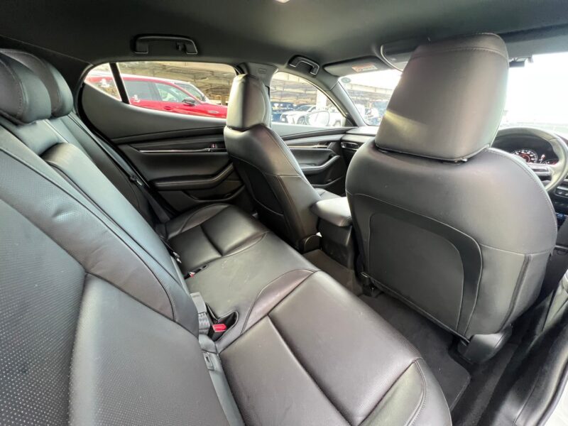 マツダ 3 ファストバック 2.0 20S Lパッケージ★R5税金完納★黒革シート★360°カメラ★シートヒーター★ヘッドアップディスプレイ★ドラレコ★運転支援システム★業界最安画像12