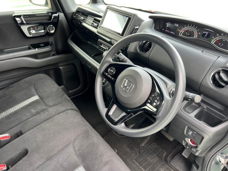 Nボックス カスタム L★R5税金完納★車検ロング★ドラレコ前後★衝突軽減ブレーキ★Bluetooth★業界最安画像9