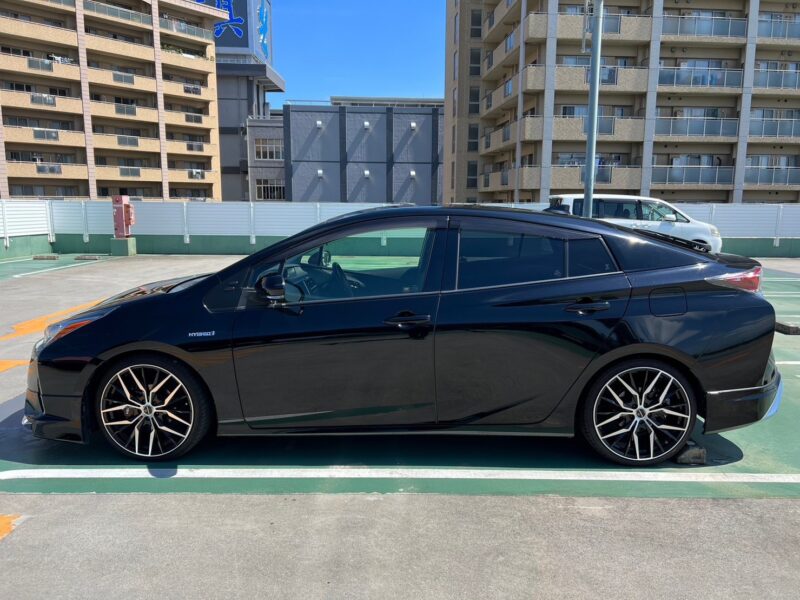 プリウス 1.8 S セーフティプラス★R5税金完納★大人気★ドラレコ★19ホイル★業界最安画像3