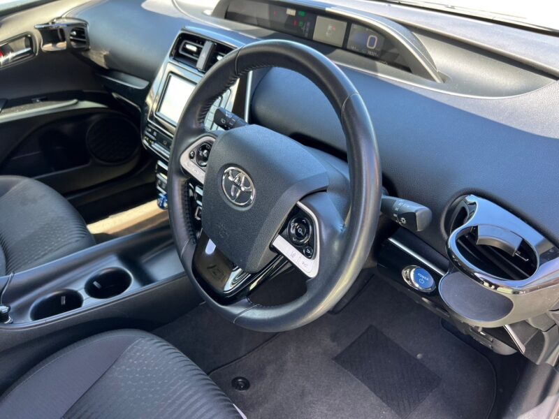 プリウス 1.8 S セーフティプラス★R5税金完納★大人気★ドラレコ★19ホイル★業界最安画像8