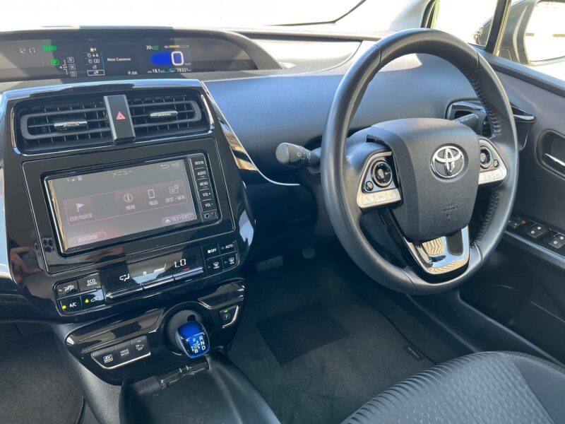 プリウス 1.8 S セーフティプラス★R5税金完納★大人気★ドラレコ★19ホイル★業界最安画像9