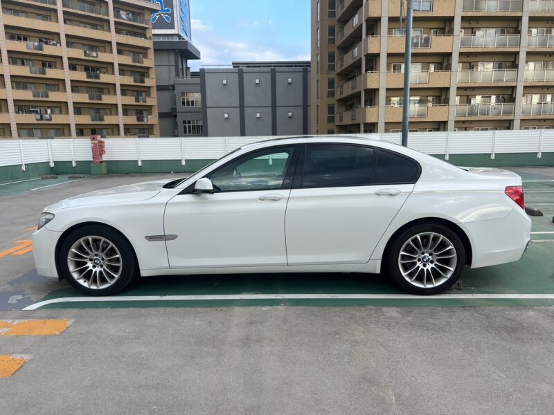 BMW 740i MスポーツPKG☆R5税金完納☆サンルーフ☆ドラレコ☆走行中TV ...