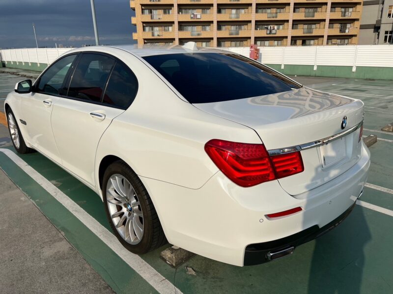 BMW 740i MスポーツPKG★R5税金完納★サンルーフ★ドラレコ★走行中TV視聴★極上車★業界最安画像5