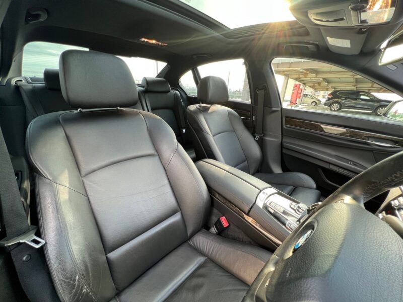 BMW 740i MスポーツPKG★R5税金完納★サンルーフ★ドラレコ★走行中TV視聴★極上車★業界最安画像11