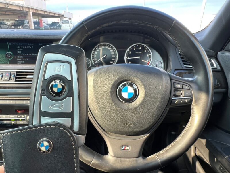 BMW 740i MスポーツPKG★R5税金完納★サンルーフ★ドラレコ★走行中TV視聴★極上車★業界最安画像26