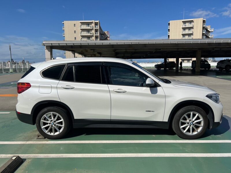 BMW X1 Sドライブ18i DTC★R5税金完納★極良極美★車検ロング★ドラレコ★衝突軽減B★車線変更センサー★シートヒーター★業界最安画像4