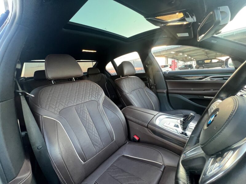 BMW 740e iパフォーマンス Mスポーツ★R5税金完納★サンルーフ★ドラレコ★360°カメラ★最高級セダン★装備充実★衝突軽減B★業界最安画像9