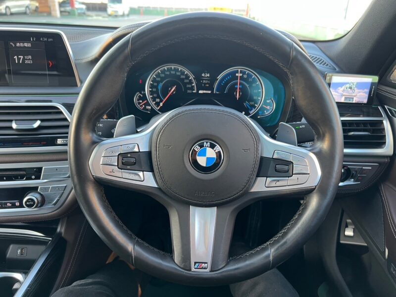 BMW 740e iパフォーマンス Mスポーツ★R5税金完納★サンルーフ★ドラレコ★360°カメラ★最高級セダン★装備充実★衝突軽減B★業界最安画像13