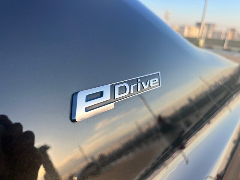 BMW 740e iパフォーマンス Mスポーツ★R5税金完納★サンルーフ★ドラレコ★360°カメラ★最高級セダン★装備充実★衝突軽減B★業界最安画像21