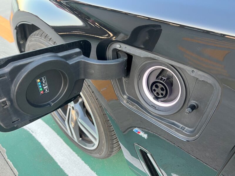 BMW 740e iパフォーマンス Mスポーツ★R5税金完納★サンルーフ★ドラレコ★360°カメラ★最高級セダン★装備充実★衝突軽減B★業界最安画像23