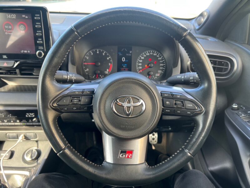 GRヤリス 1.6 RZハイパフォーマンス 4WD 6MT★R5税金完納★272馬力★本格的レース車★4WD★加速◎★VELVA 18インチホイル★装備充実★業界最安画像14