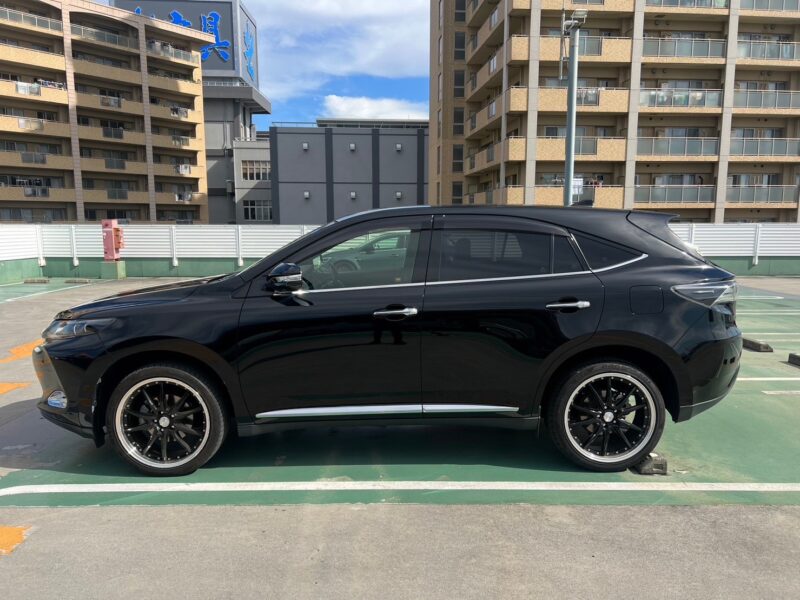 ハリアー 2.0 アドバンスPKG★R5税金完納★車検ロング★パノラマルーフ★ミラーモニター★360°カメラ★プレミアサウンドシステム★パドックスホイール★黒革シート★ドラレコ★衝突軽減B★車線変更センサー★装備充実★業界最安画像3